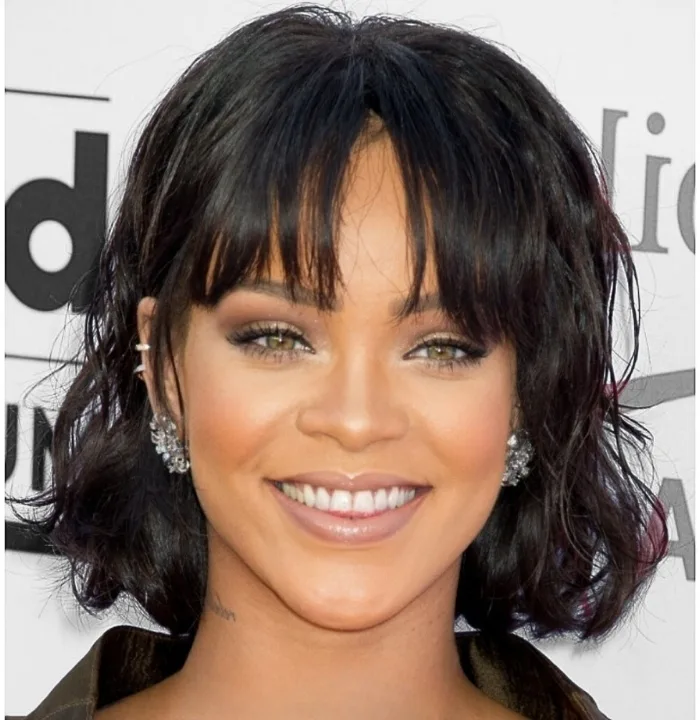 kare yuz kahkul rihanna